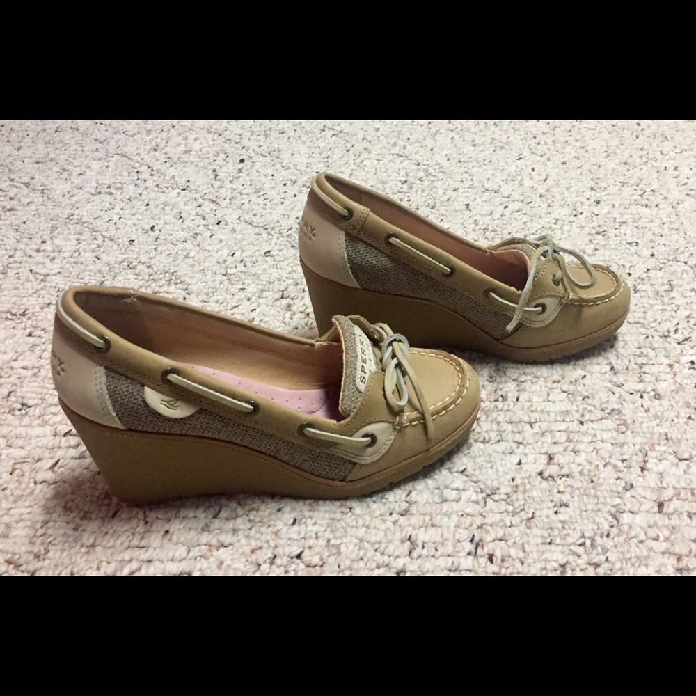 Sperry Goldfish wedges
